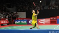 Jonatan Christie bertanding melawan Kidambi Srikanth di babak perempatfinal yang dihelat di Istora Senayan, Jakarta, Jumat (25/1/2019).