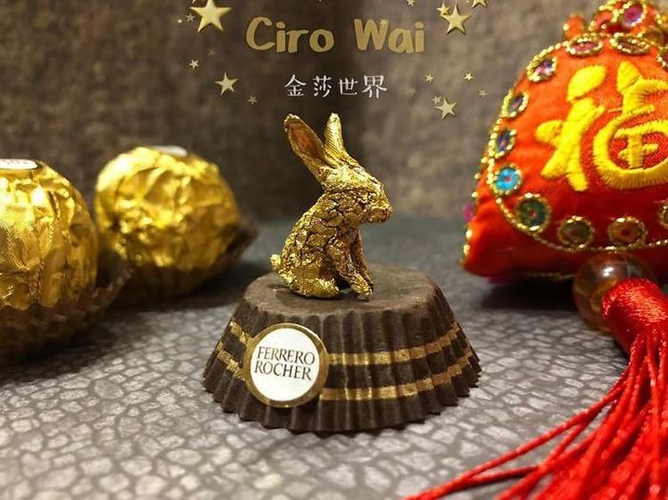 Seniman Ini Bikin Patung Pikachu hingga Kelinci dari Bungkus Ferrero Rocher