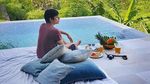 Main Film Horor Tabu, Begini Gaya Kulineran Angga Yunanda