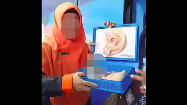 Tangkapan layar video penyuluhan KB yang viral.