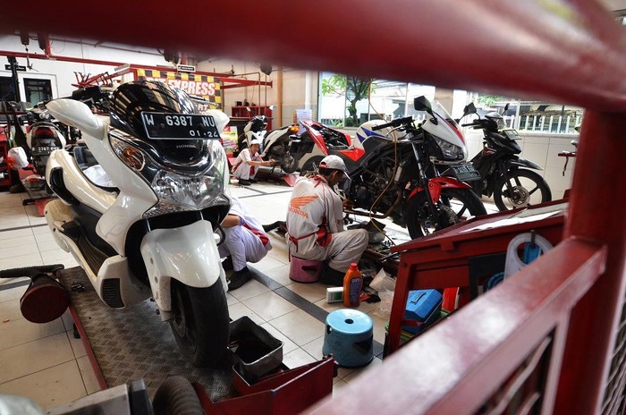 Sepanjang 2018, sebanyak 5,1 juta konsumen Honda melakukan perbaikan dan perawatan di AHASS jaringan main dealer sepeda motor Honda Jakarta Tangerang, PT Wahana Makmur Sejati.