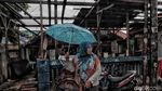 Angin Kencang Rusak Rumah Warga di Koja Jakarta
