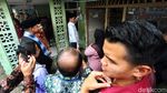 Cek Program Listrik Gratis, Jokowi Keluar Masuk Gang di Bekasi