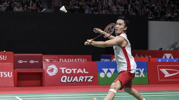 Kento Momota antarkan Jepang ke semifinal Piala Sudirman 2019 (Foto: ANTARA FOTO/Hafidz Mubarak A)