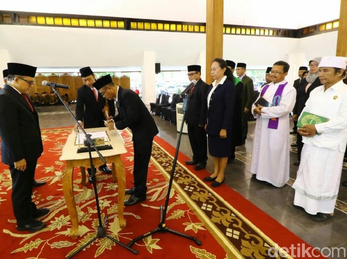 53 Pejabat di Pemkab Banyuwangi Dimutasi