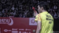  Ya, saya minta maaf karena belum memberi hasil maksimal. Terimakasih sudah hadir dan support dari awal sampai sekarang. Semoga next di Istora bisa bermain lebih baik lagi, ucap pemilik medali emas Asian Games 2018 ini.