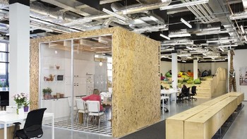 Terlihat salah satu ruangan meeting kecil. Foto: istimewa