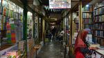 Berburu Buku Bekas di Pasar Buku Palasari