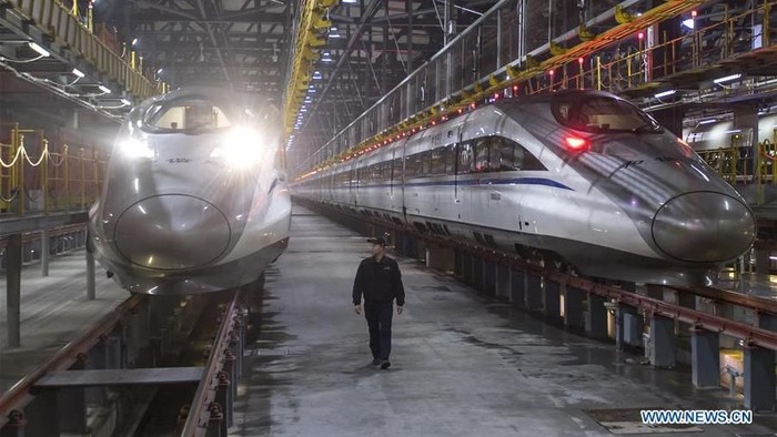 Barisan Kereta Peluru Sambut Festival Musim Semi di China