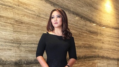 Pesona Anisha Dasuki, Presenter Cantik yang Jadi Moderator Debat Pilpres