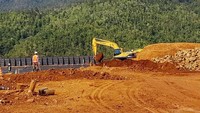 Permasalahan pertambangan di daerah, memang sangat kompleks. Permasalahan pertambangan ilegal dan juga perusahaan tambang yang tidak memenuhi keharusan clean and clear (CnC) juga sangat banyak. Sebelumnya, massa yang tergabung dalam Forum Mahasiswa Pemerhati Investasi Pertambangan (Forsemesta) Sulawesi Tenggara (Sultra) menyambangi Kementerian ESDM RI, Rabu (23/1/2019). Mereka menuntut Kementerian ESDM RI untuk segera memberikan sanksi pencabutan Izin Usaha Pertambangan  (IUP) PT Babarina Putra Sulung akibat aktivitas penambangan ilegal yang dilakukan perusahaan tersebut. Foto: dok. Forsemesta