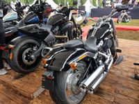 Pencinta Calya Iri Lihat Avanza Baru, Harga Harley Turun