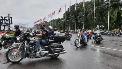 Ketika Moge Serbu Gedung DPR