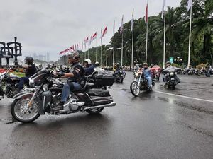 Ketika Moge Serbu Gedung DPR