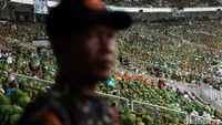Jemaah Muslimat NU hijaukan GBK.