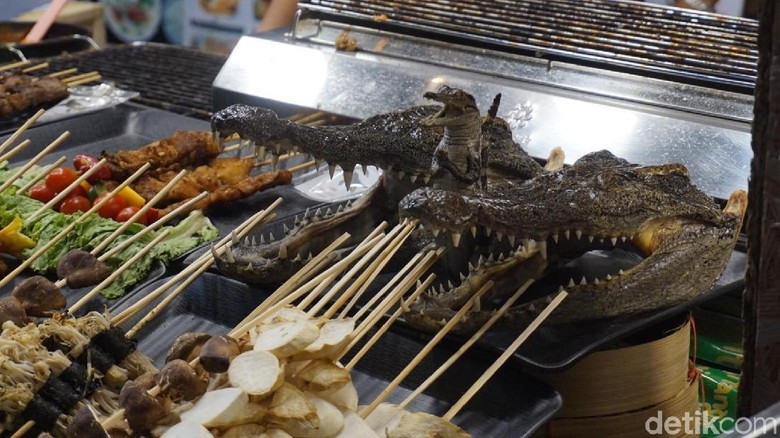 Kuliner Ekstrem di Thailand (Shinta Angriyana/detikTravel) Kuliner Ekstrem di Thailand (Shinta Angriyana/detikTravel)