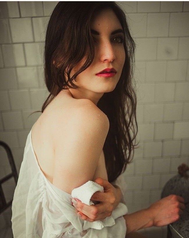 “Mereka menyerang dan mengkritik saya tanpa mendengarkan saya, tanpa melihat berita dan tanpa tahu apa-apa tentang saya,” imbuhnya. Foto: dok. Instagram (@soyarerojas)