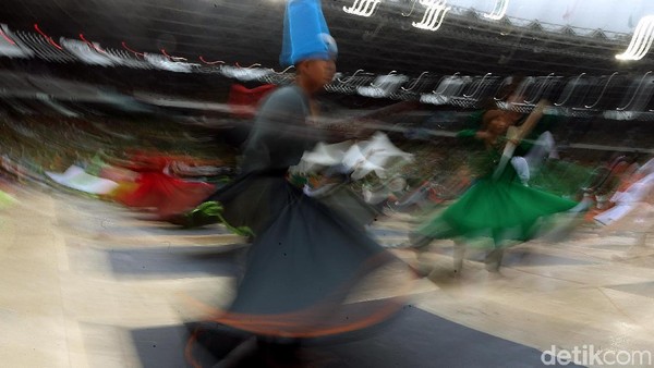 Tarian Sufi Pecahkan Rekor MURI di Muslimat NU