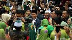 Berkopiah dan Sarung, Potret Jokowi di Harlah ke-73 Muslimat NU