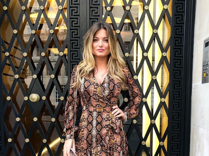 zara holland zara holland