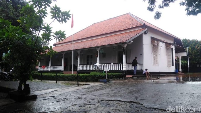 Kantor Yayasan Lembaga Cornelis Chastelein atau YLCC