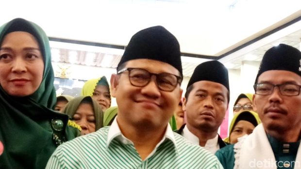 Temui Muslimat NU, Cak Imin Minta Doa Agar Ada 10 Menteri NU di Kabinet
