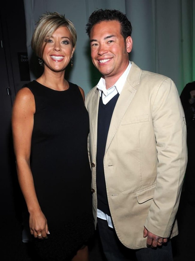 Kate Gosselin dan Jon Gosselin populer setelah membintang reality show. Di 2009 mereka bercerai karena kebiasaan Jon yang berselingkuh. Salah satu selingkuhannya adalah dengan pengasuh anaknya sendiri.  Foto: dok. Getty Images