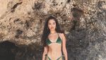 Foto: Liburannya Supermodel Victoria Secret Shanina Shaik di Bali