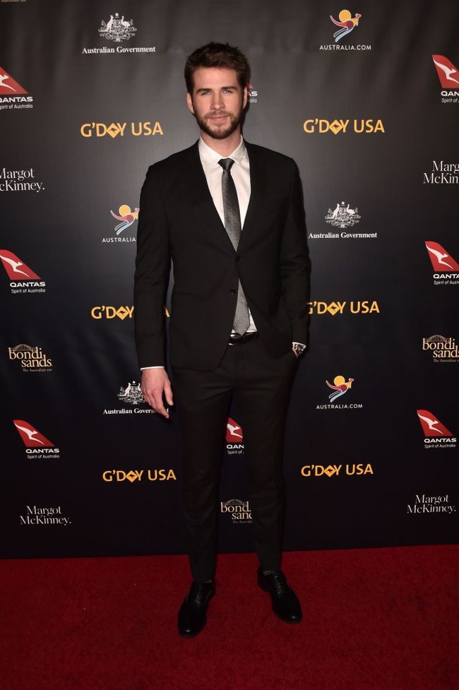 Liam Hemsworth menyatakan bahwa Jennifer Lawrence punya masalah dengan bau mulut saat syuting The Hunger Games. Namun belakangan Jennifer mengklaim kalau dia sengaja makan makanan beraroma menyengat sebelum melakukan adegan ciuman. Foto: Getty Images