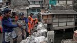 Ribuan Karung Pasir Disiapkan untuk Antisipasi Banjir Rob di Jakut