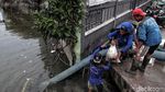Ribuan Karung Pasir Disiapkan untuk Antisipasi Banjir Rob di Jakut