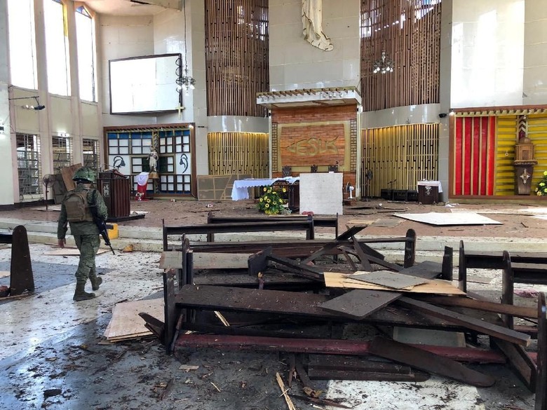 Filipina Sempat Tak Konsisten Soal Ledakan Bom Kembar di Katedral Jolo Filipina Sempat Tak Konsisten Soal Ledakan Bom Kembar di Katedral Jolo