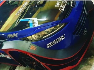 Mobil Reli Ford Fiesta dengan Bodi Lebar