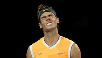 Djokovi tampil dominan di sepanjang pertandingan. Dia sama sekali tak memberikan Nadal kesempatan. Nadal sampai terlihat kepayahan. (REUTERS/Aly Song)