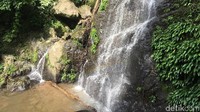 Air Terjun Lakunnu ternyata memiliki peran penting bagi warga di daerah ini. Air Terjun ini mengalir menjadi saluran irigasi persawahan dan air bersih penduduk. (Abdy Febriady/detikTravel)