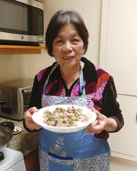 Hobi Masak Makanan China, Wanita Berusia 73 Tahun Ini Jadi Selebgram