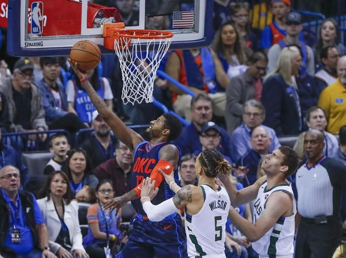 Oklahoma City Thunder memutus rangkaian kemenangan Milwaukee Bucks dalam lanjutan NBA. Foto: Alonzo Adams-USA TODAY Sports Oklahoma City Thunder memutus rangkaian kemenangan Milwaukee Bucks dalam lanjutan NBA. Foto: Alonzo Adams-USA TODAY Sports