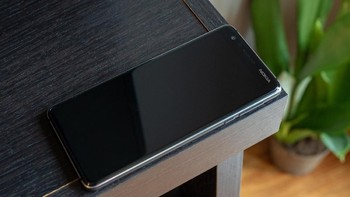 Di dalam Nokia 3.1 Plus tersemat baterai berkapasitas 3.500 mAh. HMD Global mengklaim ponsel ini akan tahan digunakan selama dua hari. Di AS, ia dijual USD 160. Foto: Android Central