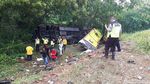 Begini Penampakan Bus Bima Suci yang Terguling di Cipularang