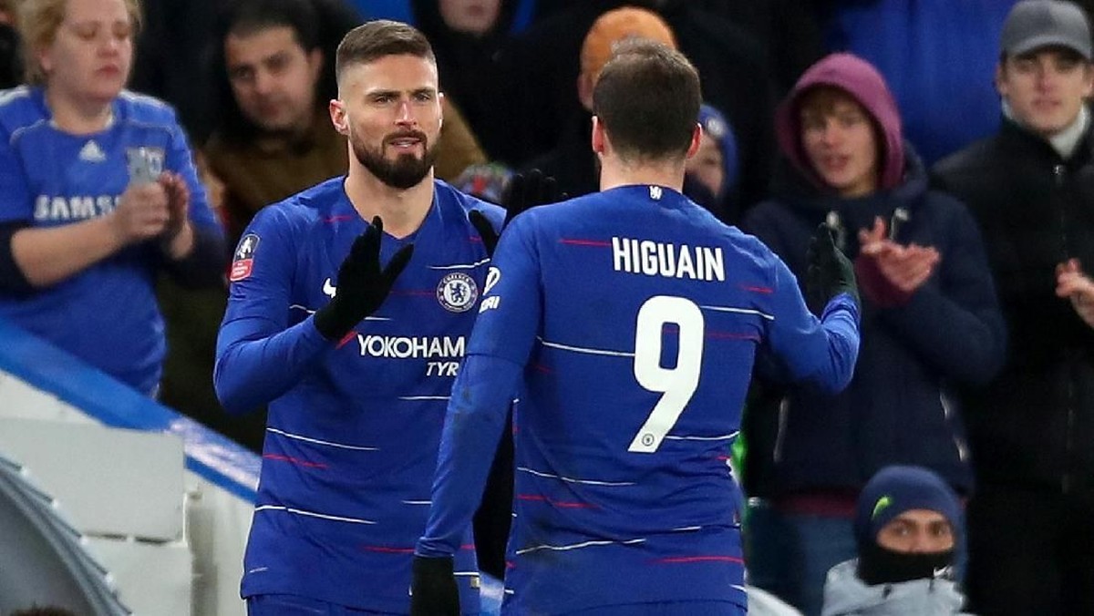 Gonzalo Higuain meragukan masa depannya di Chelsea setelah kehadiran Gonzalo Higuain. Foto: Clive Rose/Getty Images