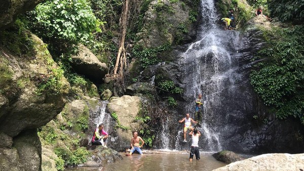Foto: Air Terjun Tersembunyi di Polewali Mandar