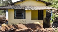 Proses pencarian korban dilakukan para regu penyelamat dengan menyisiri rumah-rumah dan area yang tersapu air akibat jebolnya bendungan yang berada di dekat Kota Brumadinho di bagian tenggara Brasil itu.