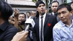 Ahmad Dhani Terus Acungkan Salam Dua Jari usai Divonis 1,5 Tahun Penjara