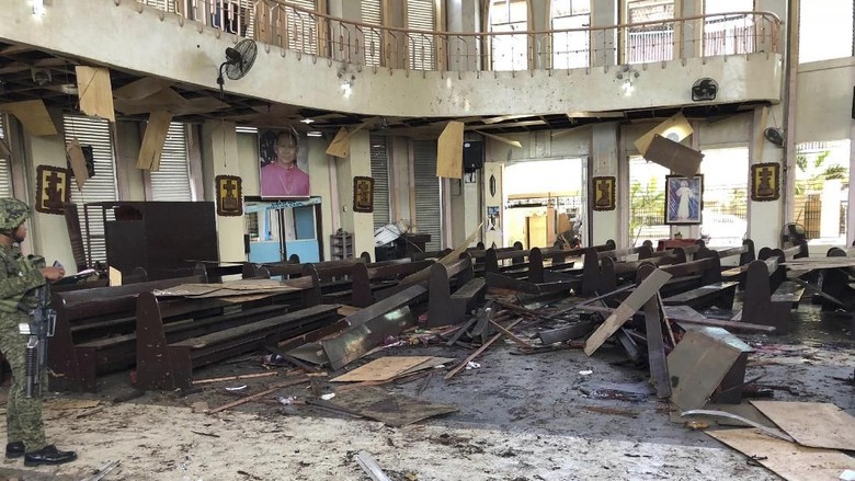 ISIS Mengklaim Bertanggung Jawab Atas Ledakan Bom di Gereja Filipina ISIS Mengklaim Bertanggung Jawab Atas Ledakan Bom di Gereja Filipina