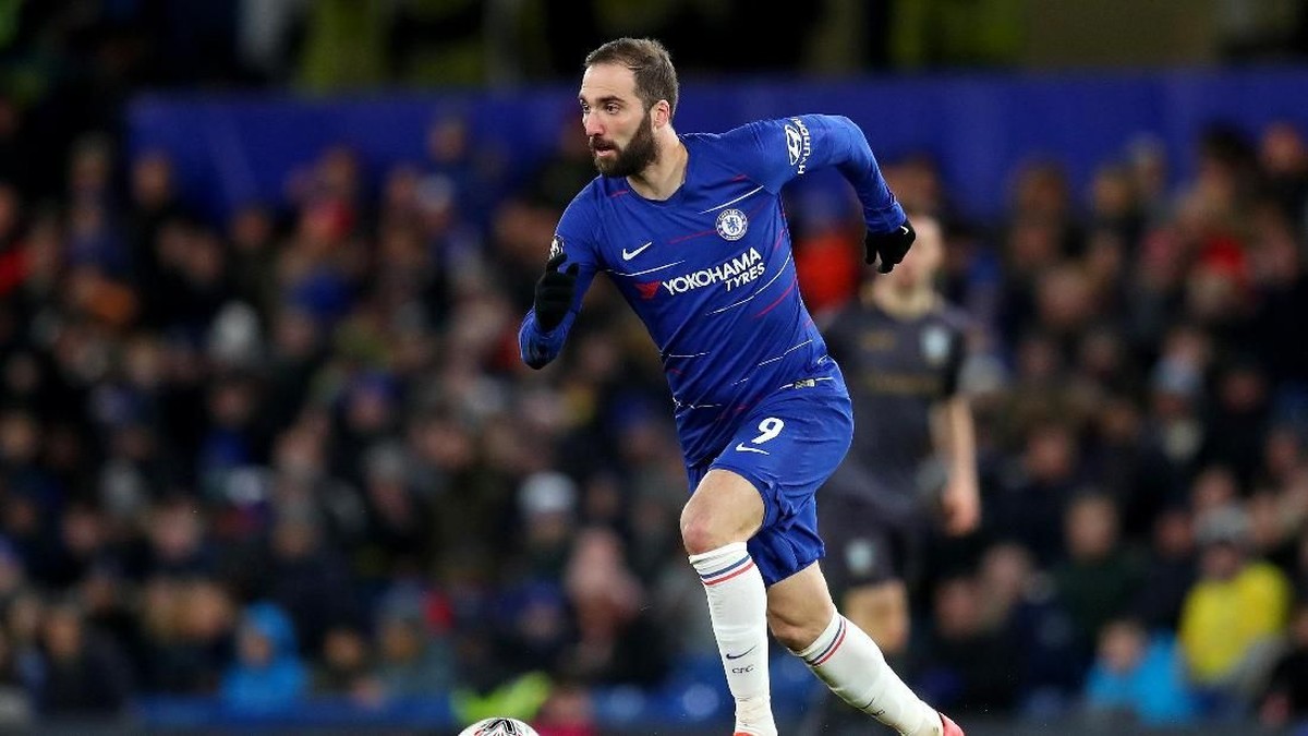 Gonzalo Higuain menjalani debut bersama Chelsea di Piala FA. (Foto: Catherine Ivill/Getty Images)