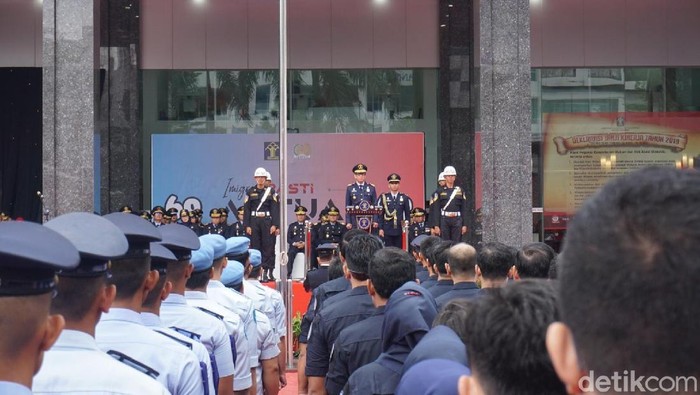 Yasonna Puji Ditjen Imigrasi Soal Pengawasan WNA dengan QR Code