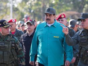 Maduro Tuding AS Incar Kekayaan Minyak Venezuela