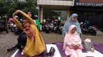 Foto: Serunya Fisioterapi Gratis di CFD Kota Depok