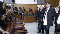 Ahmad Dhani terbukti bersalah atas kasus ujaran kebencian. Foto: Palevi/detikHOT