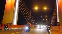 Sejak dibuka, Jembatan Musi IV menjadi destinasi baru bagi warga dan wisatawan (Kurnia/detikTravel)